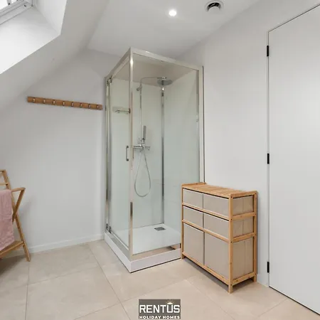 Apartment Divino Haven - Comfortable At The Kaai Of